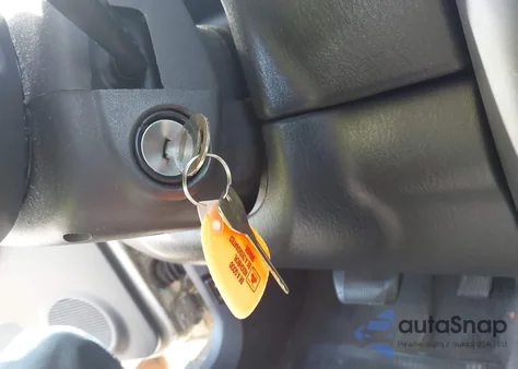 1999 Jeep Cherokee Classic/Sport z USA, uszkodzony, nr VIN 1J4FF68S9XL571961